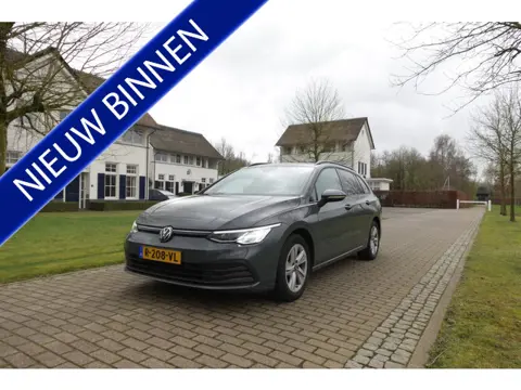 Volkswagen Golf Variant 1.0 TSI Life Business | Camera | MAVI | CarPlay | Stoelverw. | Stuurwielverw