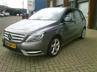 Mercedes-Benz B-klasse 180 Ambition Grijs 2012 Airco Navi