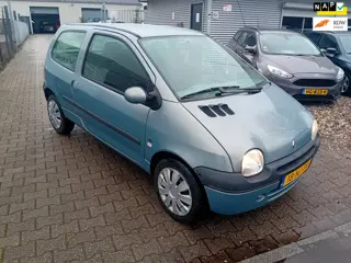 Renault Twingo 1.2-16V Privilège Quickshift BJ2003! AUTOMAAT!