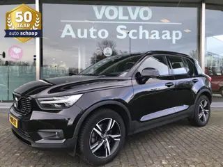 Volvo XC40 2.0 T4 R-Design Automaat | Rijklaar incl 12 mnd Bovag | Trekhaak afneembaar Panoramadak H