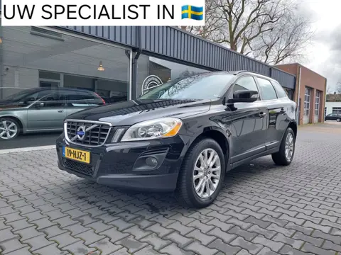 Volvo XC60 2.4 D5 AWD Momentum Dealer onderhouden Origineel NL Trekhaak Clima PDC 18 inch Stoelverwa