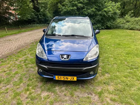 Peugeot 1007 1.4 Gentry