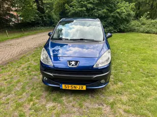 Peugeot 1007 1.4 Gentry