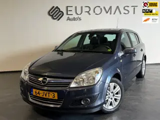 Opel Astra 1.6 Cosmo Navi Airco Stoelverwarming 5d Nieuwe Apk