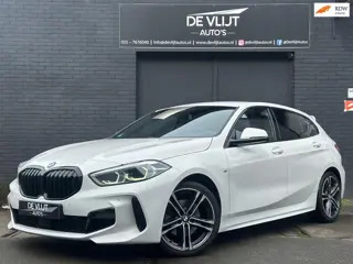 BMW 1-serie 118i High E | M-Pakket | Carplay | Climate Control | Cruise Control | Halfleer | Led | S