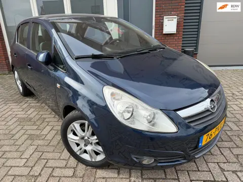 Opel Corsa 1.4-16V Cosmo / Leder / PDC / Airco / NAP / LM / Cruise
