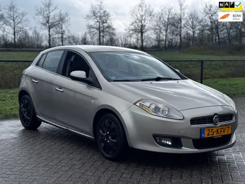 Fiat Bravo 1.4 T-Jet Emotion+Airco+Cruise+NAP
