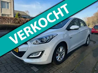 Hyundai I30 1.6 GDI i-Vision airco,navi,achteruit camera nap