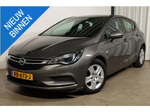 Opel Astra 1.0 Online Edition