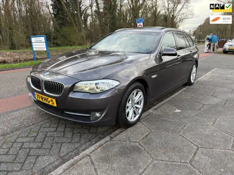 BMW 5-serie Touring 528i High Executive