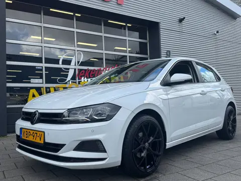 Volkswagen Polo 1.0 Trendline - Navigatie I Airco I PDC I LED I Nwe Sport velgen 18 inch I Veilighei
