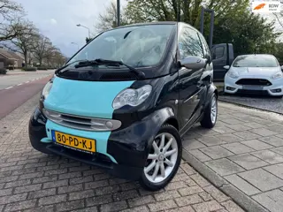 Smart Fortwo coupé 0.7 passion A-C Elek Pakket Pano Lmv