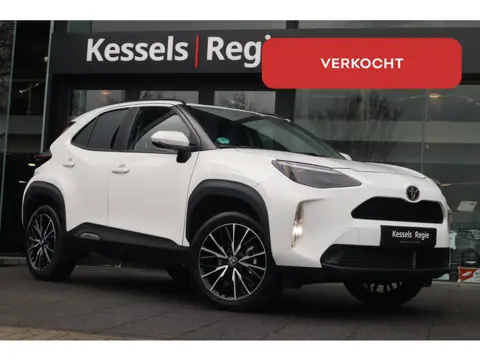 Toyota Yaris Cross 1.5 Hybrid Business Carplay ACC Camera Stoelverwarming 18”