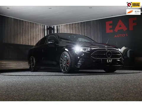 Mercedes-Benz CLA-klasse 200 AMG Line / AUT / Hyperscreen / Massage / Head Up / Ecc / Lane Assist / 