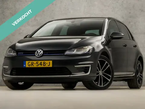 Volkswagen Golf 1.4 TSI GTE Sport 204Pk Automaat (APPLE CARPLAY, NAVIGATIE, CLIMATE, PARKEERSENSOREN