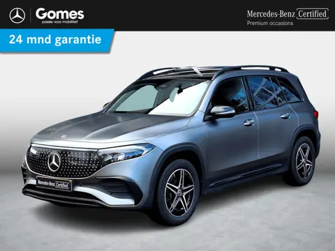 Mercedes-Benz EQB 250+ AMG Line | Night Pakket | Panoramadak | Dodehoekassistent | Donkergetint Glas