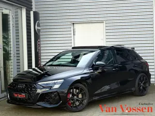 Audi RS3 Sportback 2.5 TFSI quattro 400PK|Pano|Keyless|Headup|Sfeer|