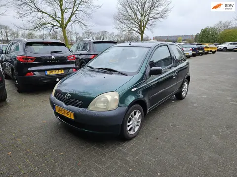 Toyota Yaris 1.0-16V VVT-i Terra zeer mooie auto rijd heerlijk zuinige sterke motor 1e eigenaar 190 
