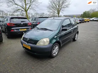 Toyota Yaris 1.0-16V VVT-i Terra zeer mooie auto rijd heerlijk zuinige sterke motor 1e eigenaar 190 
