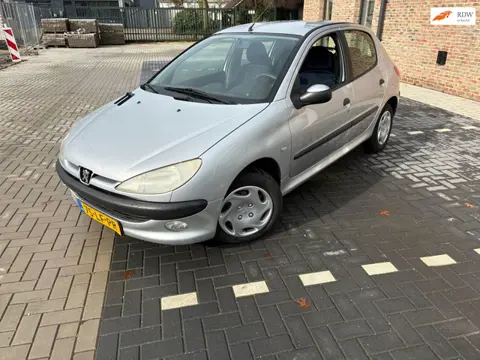 Peugeot 206 1.4 XT