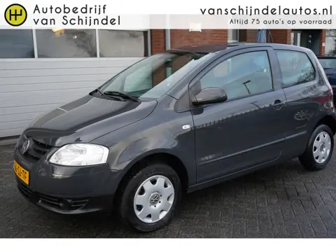 Volkswagen Fox 1.4 75PK TRENDLINE ORIGINEEL NEDERLANDS SCHUIF-KANTELDAK 4X PERF ALL SEASON BANDEN EL