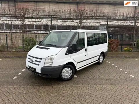 Ford Transit 300S 2.2 TDCI 9 PERSOON EURO 5 NAP APK LAGE KM RIJDT SCHAKELT GOED GOEDE BANDEN