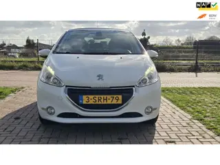 Peugeot 208 1.2 VTi Allure |PANO DAK|NIEUWE APK 03/27
