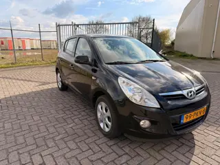 Hyundai I20 1.4i Dynamic XL (2011) 101PK | Airco | PDC | LM Velgen | 5-Deurs | 2e Eigenaar | Zuinig 