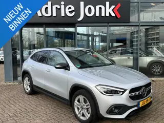 Mercedes-Benz GLA-klasse 250 e AMG Line AUTOMAAT | TREKHAAK | HYBRIDE | PARKEER ASSISTENT | 360gr CA