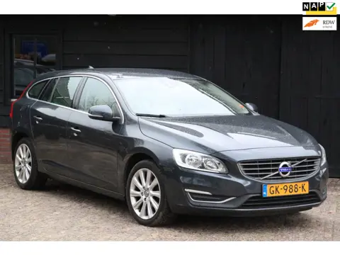 Volvo V60 2.0 D2 Summum Business Leer/Stoelverwarming/Navigatie/Parkeersensor