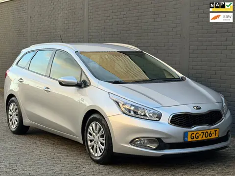 Kia Cee'd Sportswagon 1.6 GDI ComfortLine AIRCO CRUISE TREKHAAK CARPLAY