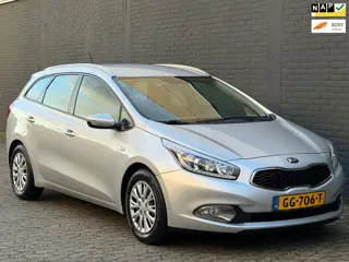 Kia Cee'd Sportswagon 1.6 GDI ComfortLine AIRCO CRUISE TREKHAAK CARPLAY