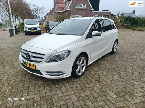 Mercedes-Benz B-klasse 200 Prestige autom. leder, verwarmde stoelen