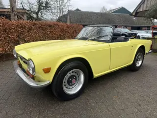 Triumph TR6 Soft Top 6 CIL