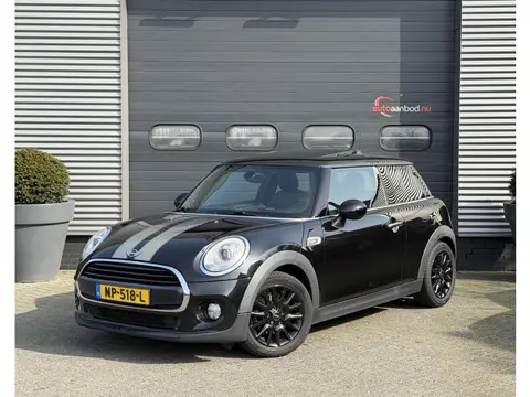 Mini Mini 1.5 Cooper Marylebone | Panoramadak | Navigatie | Head-Up Display | Lederen Bekleding | Cl