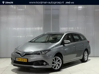 Toyota Auris Touring Sports 1.8 Hybrid Aspiration | All season banden | Trekhaak met afneembare koge