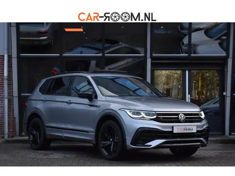 Volkswagen Tiguan Allspace 1.5 TSI R-Line 7p. Pano Lane ACC Stuurvw Trekhaak