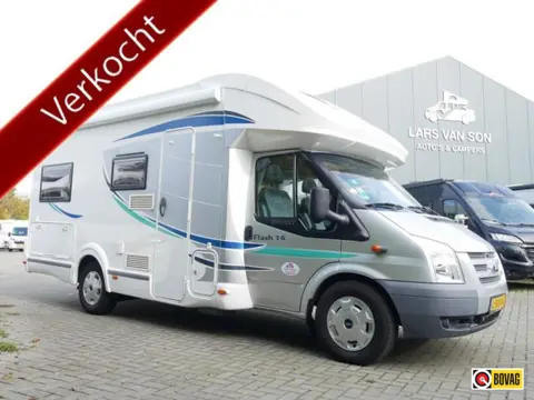Chausson Flash 16, Lage Lengtebedden, Hefbed