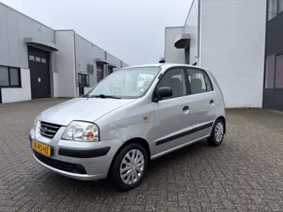 Hyundai Atos 1.1i Active 60 PK. Zuinige en zeer betrouwbare auto !!!