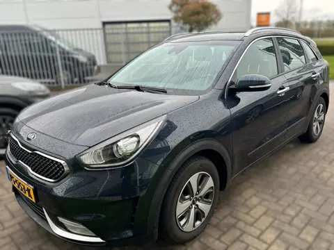 Kia Niro BWJ 2017 | 1.6 GDi 142PK Hyb. Dynamic l. | TREKHAAK | CLIMA | NAVI | CAMERA A | CARPLAY | L