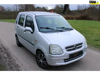 Opel Agila 1.2-16V Comfort
