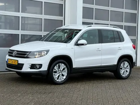 VOLKSWAGEN TIGUAN 1.4 TSI 122PK Life Navi Pdc Stoelverw Trekhaak NW APK!