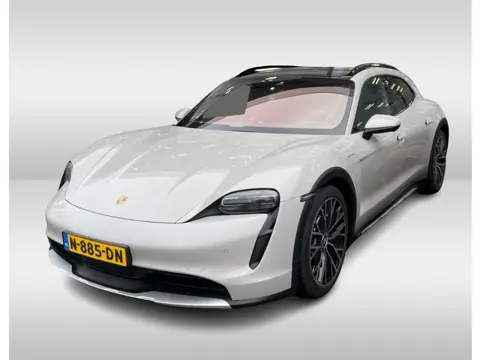 Porsche Taycan Cross Turismo 4 93 kWh / Panoramadak / 360Camera / Sportchrono / 20'' / Leder / Lucht