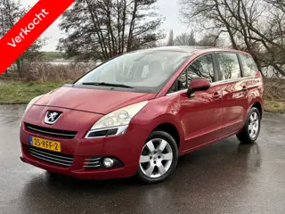 Peugeot 5008 1.6 THP ST PANO Sensoren Trekhaak NAVI Airco