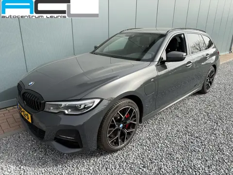 BMW 3 Serie Touring 330e Automaat High Executive M-Sportpakket