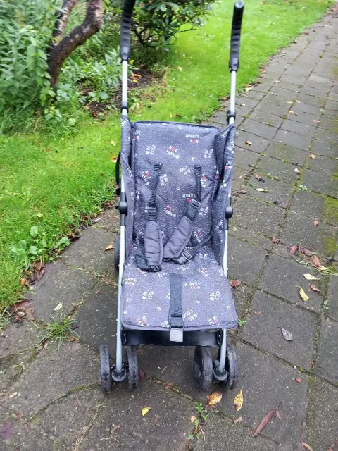Buggy prenatal - met boodschappennetje onderin
