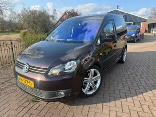 VOLKSWAGEN CADDY 1.6 TDI *Airco* Car Play*Cruise control *Trekhaak