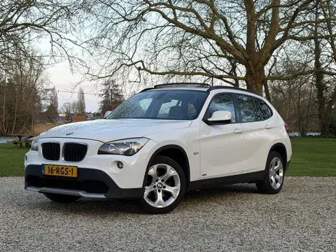 BMW X1 1.8i Automaat,Cruise,Pano,PDC,Navi,Trekhaak.