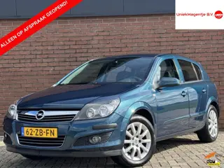 Opel Astra 1.8 TEMPTATION | NL-AUTO! | AIRCO! | TREKHAAK!