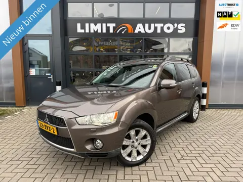Mitsubishi Outlander 2.0 Edition Two Aut/Carplay/Schuifdak/Leder/Cruise/Keyless/Camera/Pdc/Trekhaak/
